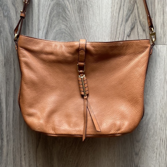 Covet by Stella & Dot Sunday Saddle Crossbody - Picture 2 of 6